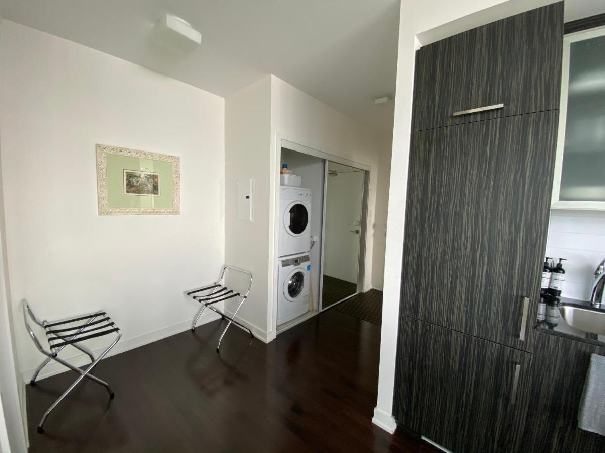 Corporate Suite Toronto Exteriör bild
